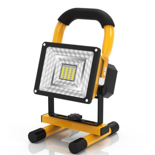 100W vízálló LED reflektor – 50.000 óra üzemidővel, tölthető akkumulátorral és 2400 lumen fényerővel